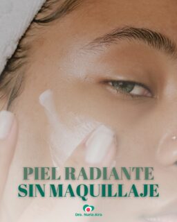 ✨ Piel radiante, sin maquillaje ✨
¿Es posible tener una piel luminosa sin base ni iluminador? Sí. Pero no es magia. Es ciencia + cuidado.

Tu piel necesita tres cosas para brillar de verdad:
🧼 Limpieza diaria que respete tu tipo de piel
💧 Hidratación constante, por dentro y por fuera
🥗 Hábitos saludables (dormir bien, comer bien, moverte)

¿Y si además le damos un empujoncito profesional? 😉
💉 Peelings, Vitaminas faciales o Bioestimulación de colágeno son aliados perfectos para un glow real, sin alterar tu rostro.
📅 Agenda tu cita con la Dra. Nuria y empieza a brillar desde dentro.
Tu piel lo agradecerá ✨